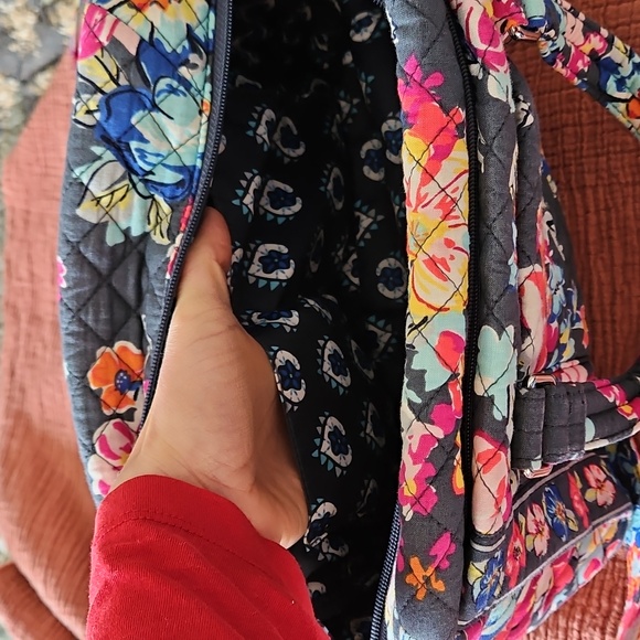 Vera Bradley 100 Handbag - Picture 6 of 7